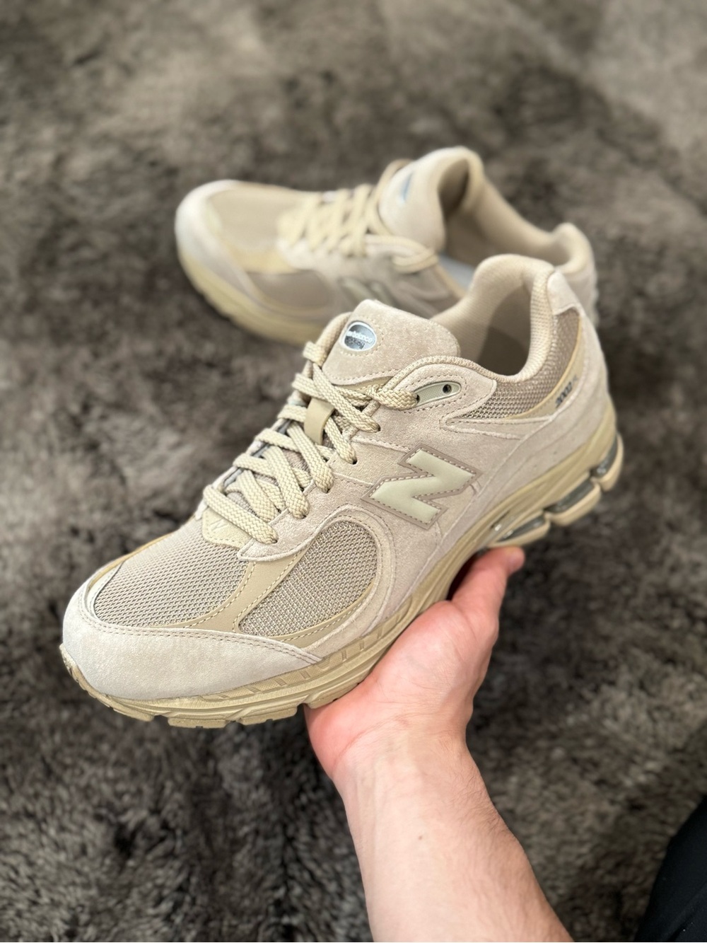 Men’s new balance 2002 sneakers